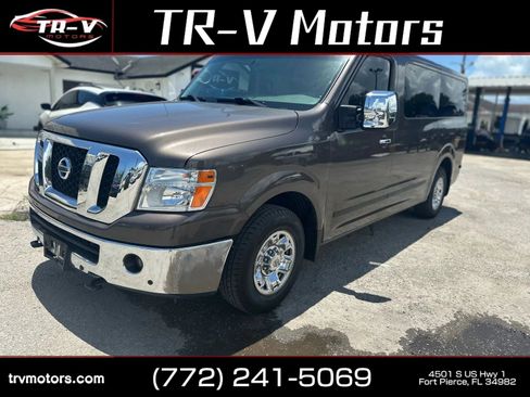 Used 2018 Nissan NV 3500 SL RWD image 1