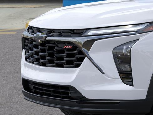 New 2026 Chevrolet Trax RS w/ Driver Confidence Package image 13