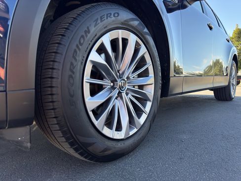 Used 2025 MAZDA CX-90 3.3 Turbo w/ Select Package AWD/4WD image 19