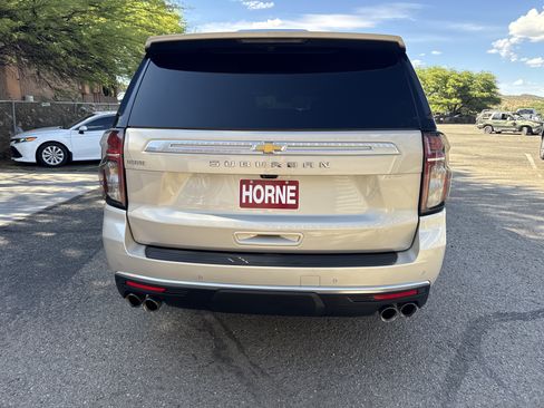 Used 2023 Chevrolet Suburban High Country AWD/4WD image 6