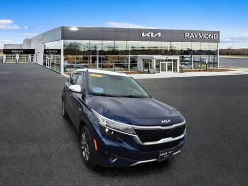 Used 2023 Kia Seltos S w/ Navigation Package AWD/4WD image 9