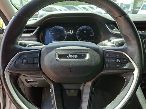 Used 2021 Jeep Grand Cherokee L Limited AWD/4WD image 20