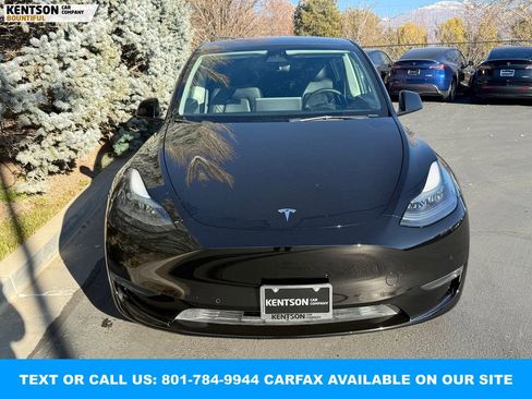 Used 2022 Tesla Model Y Performance image 2