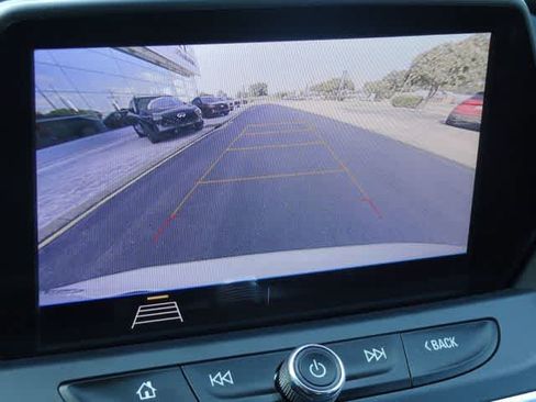 Used 2020 Chevrolet Blazer LT FWD image 25