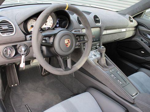 Used 2024 Porsche 718 Boxster Spyder RS image 4