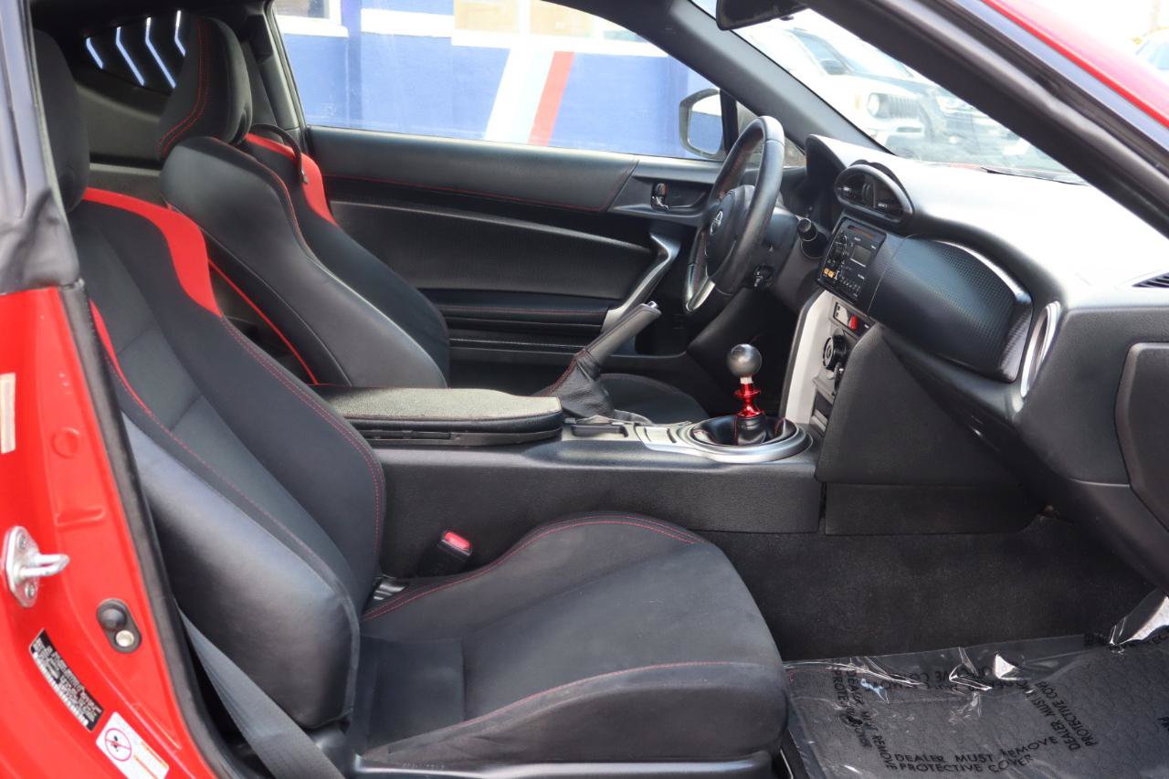 Used 2013 Scion FR-S RWD image 16