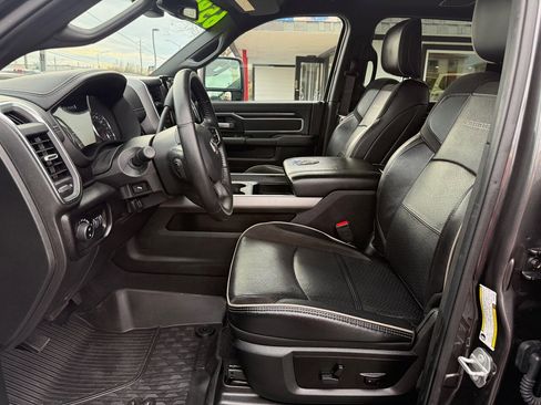 Used 2024 RAM 2500 Laramie w/ Night Edition image 12