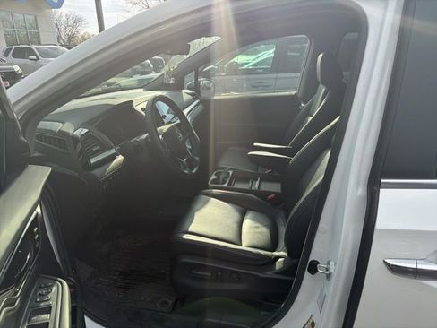 Used 2022 Honda Odyssey Touring image 4