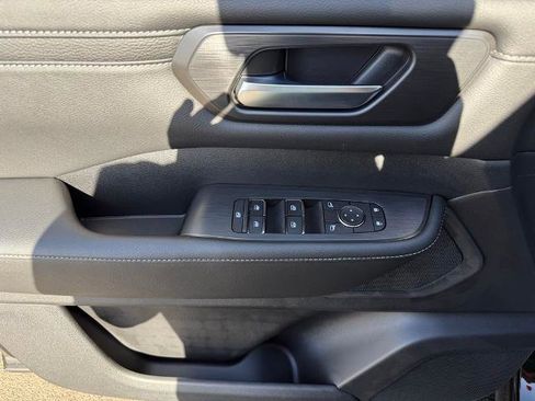 New 2026 Nissan Armada SV image 18