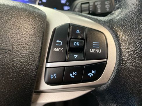 Used 2021 Ford Explorer XLT w/ Equipment Group 202A AWD/4WD image 22