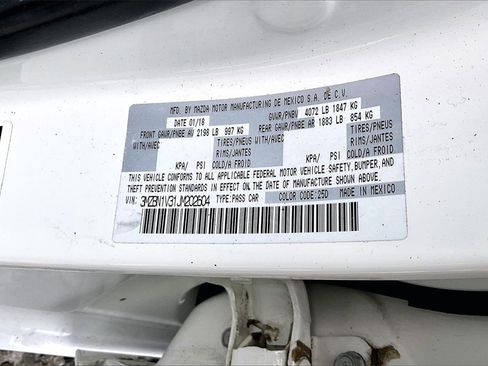 Used 2018 MAZDA MAZDA3 Touring image 31