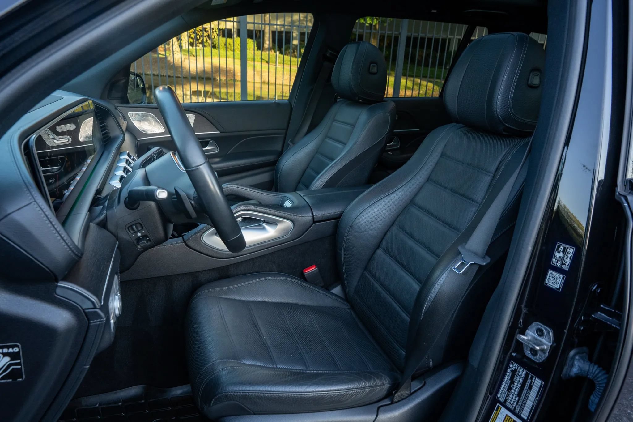 Used 2021 Mercedes-Benz GLS 580 4MATIC image 11