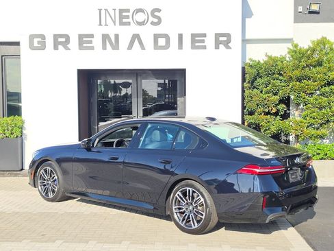 Used 2024 BMW 540i xDrive w/ Premium Package AWD/4WD image 4