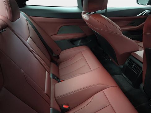 Used 2025 BMW 440i xDrive Coupe w/ Premium Package image 14