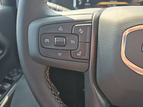 Used 2026 GMC Sierra 2500 AT4 w/ AT4 Premium Plus Package AWD/4WD image 19