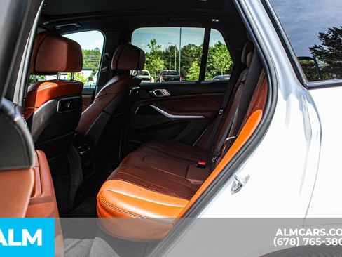 Used 2024 BMW X5 xDrive40i w/ M Sport Package AWD/4WD image 18