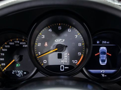 Used 2015 Porsche 911 GT3 image 22