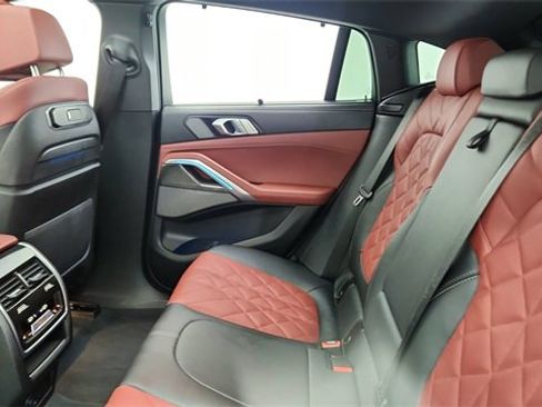 Used 2025 BMW X6 M60i image 29