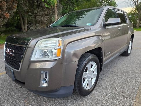 Used 2012 GMC Terrain SLE AWD/4WD image 2