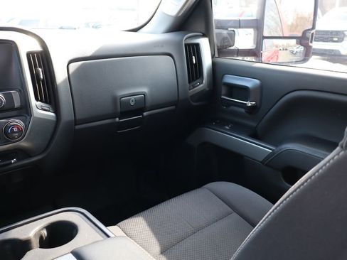 Used 2019 Chevrolet Silverado 3500 LT w/ All-Star Edition image 43