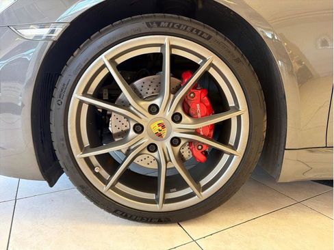 Used 2017 Porsche 718 Boxster S image 8