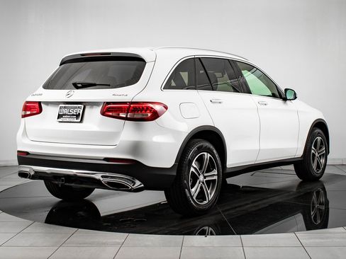 Used 2017 Mercedes-Benz GLC 300 4MATIC image 7