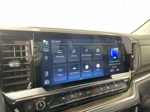 Used 2025 Chevrolet Silverado 1500 LT Trail Boss w/ LT Trail Boss Premium Package image 13