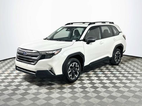 Certified 2026 Subaru Forester Premium w/ Base/Premium Package AWD/4WD image 3