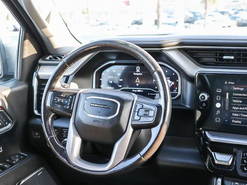 Used 2022 GMC Sierra 1500 Denali AWD/4WD image 17