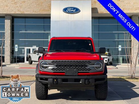 Used 2024 Ford Bronco Badlands image 2
