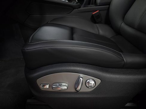 New 2025 Porsche Macan image 22