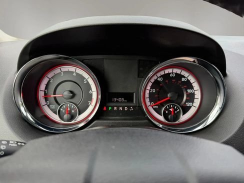 Used 2018 Dodge Grand Caravan SE w/ UConnect Hands-Free Group FWD image 20