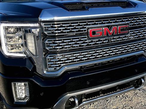 Used 2023 GMC Sierra 2500 Denali w/ Denali Ultimate Package image 27