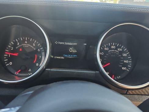 Used 2020 Ford Mustang Coupe RWD image 18