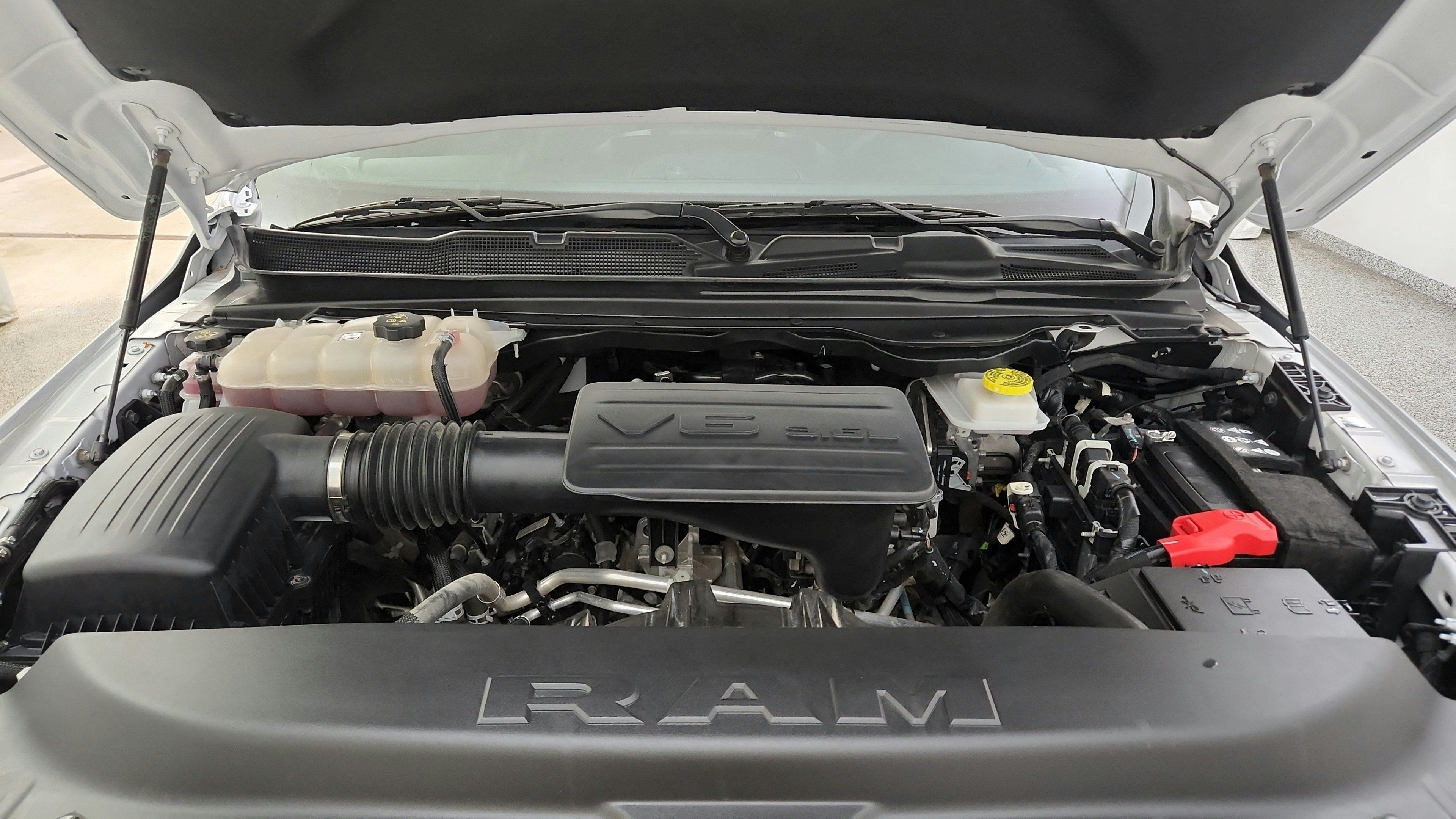 Used 2025 RAM 1500 Big Horn AWD/4WD image 37