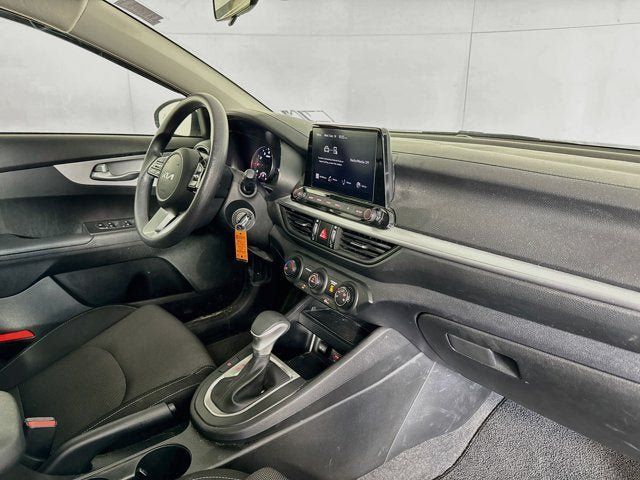 Certified 2023 Kia Forte LXS w/ LXS Technology Package FWD image 25