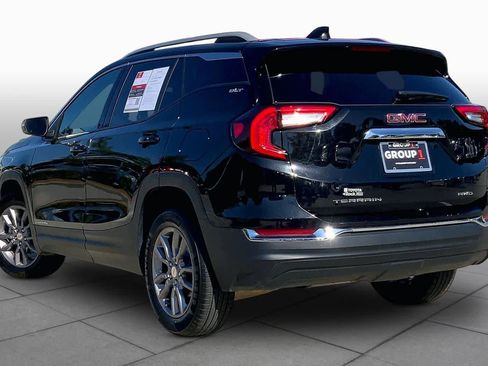 Used 2024 GMC Terrain SLT AWD/4WD image 12