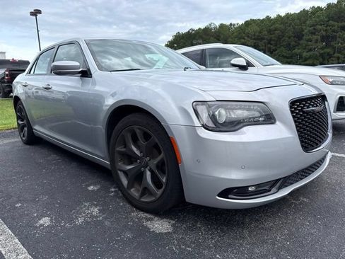 Used 2021 Chrysler 300 S RWD image 2