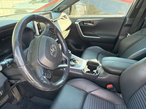 Used 2021 Toyota RAV4 XSE AWD/4WD image 5