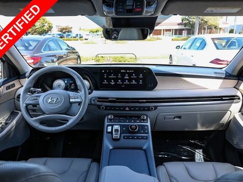 Certified 2023 Hyundai Palisade Limited FWD image 13