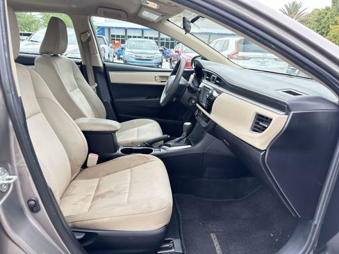 Used 2015 Toyota Corolla LE FWD image 17