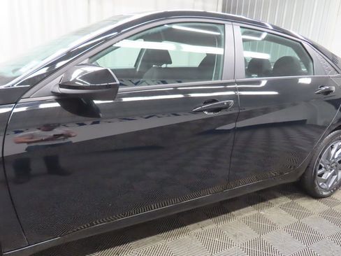 Used 2024 Hyundai Elantra SEL FWD image 40
