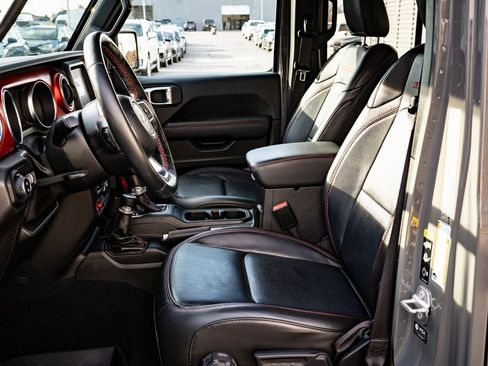 Used 2022 Jeep Gladiator Rubicon w/ LED Lighting Group image 32