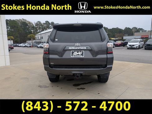 Used 2014 Toyota 4Runner SR5 image 5