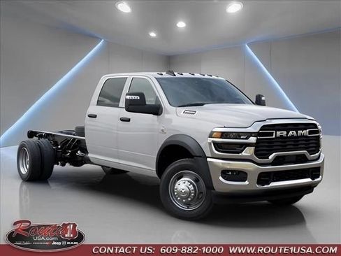 New 2026 RAM 5500 Tradesman w/ Chrome Appearance Group AWD/4WD image 6