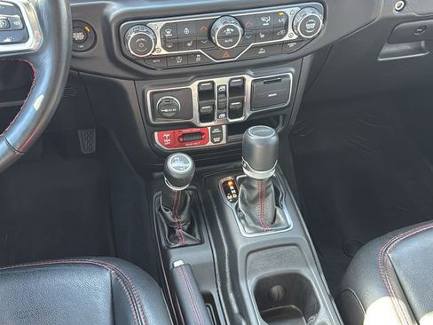 Used 2022 Jeep Gladiator Rubicon w/ LED Lighting Group AWD/4WD image 24