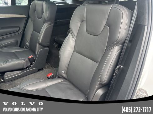 Certified 2025 Volvo XC90 B6 Ultra w/ Lounge Package image 18