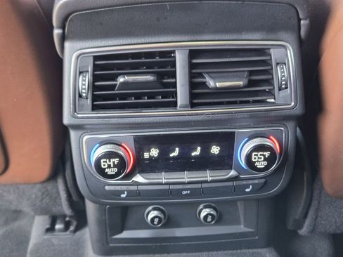 Used 2018 Audi Q7 3.0T Prestige image 36