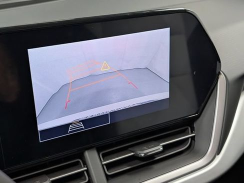 New 2026 Chevrolet Trax LS w/ LS Convenience Package FWD image 21