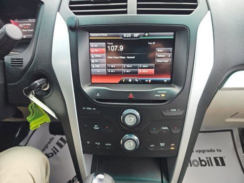 Used 2014 Ford Explorer XLT w/ Equipment Group 202A image 48